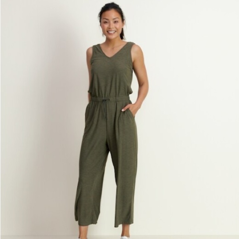 Breathe ON V-Neck Wide-Leg Jumpsuit